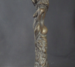 Sculpture en bronze patiné